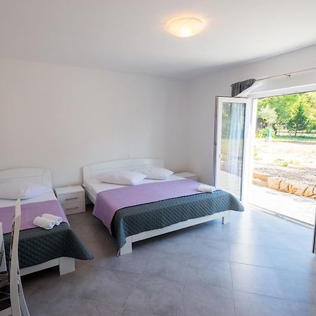 Rujno Apartments Starigrad Paklenica Exterior foto